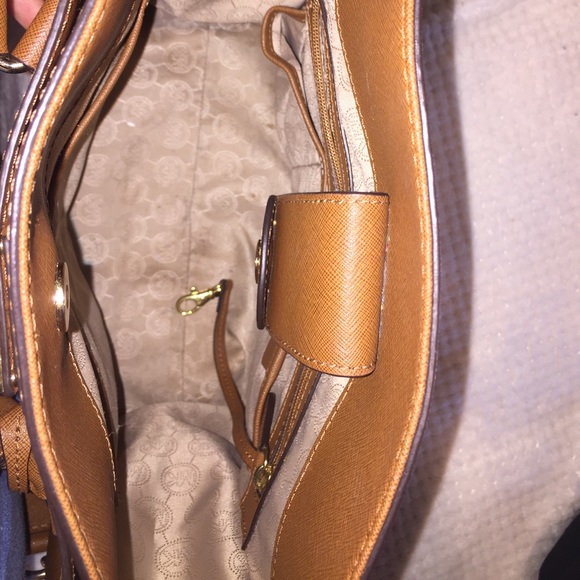 Michael Kors “Hamilton” Bag in LG - Picture 5 of 6